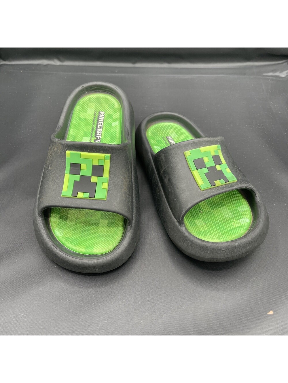 Minecraft Kids Molded Sandal With Creepy Face Size 13 Kids